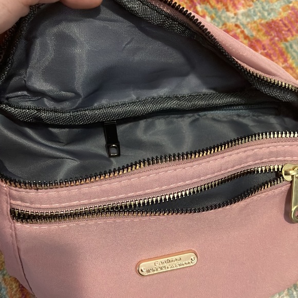 Pink Fanny pack - Picture 3 of 4